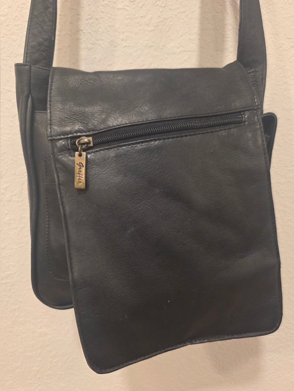 Vintage Graffeo Leather Black Messenger Bag with Front Zip